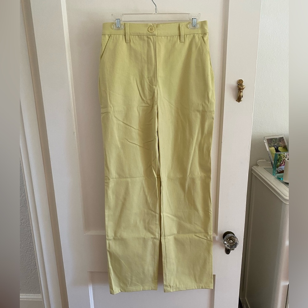 NWT WhoWhatWear Pale Yellow Wide Leg Trousers